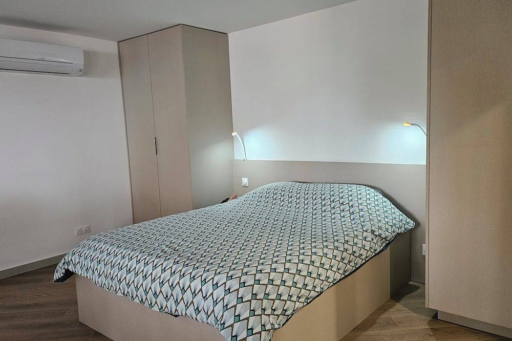 La Maison Bleue in Saint-Mitre-les-Remparts, Istres en omgeving