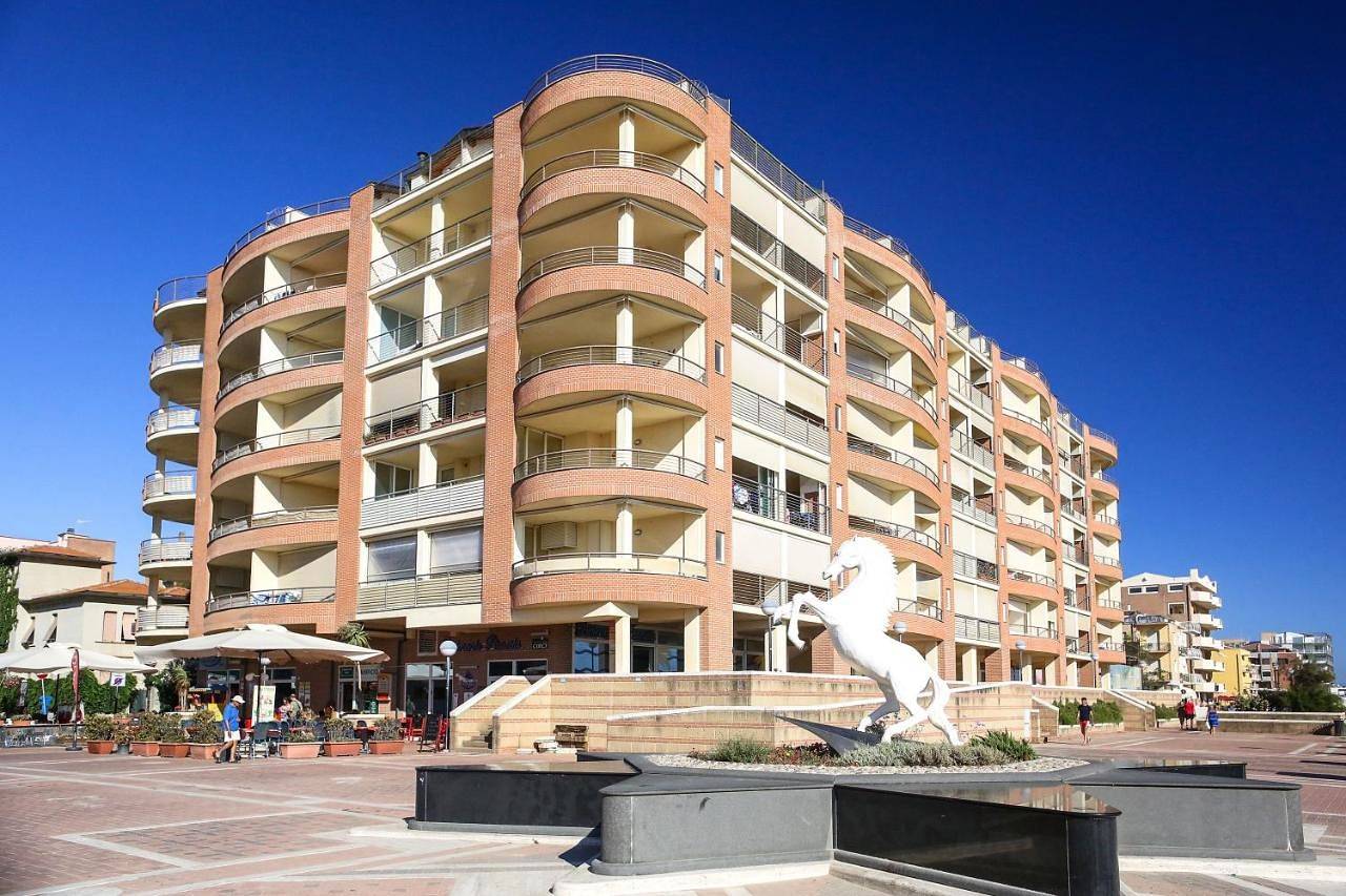 Residence Mediterraneo - Ombrellone incluso dal 23 maggio al 20 settembre in Marina di Grosseto, Grosseto