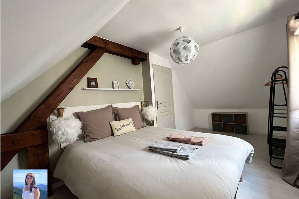 Apartamento entero, 2-bedroom holiday cottage between Colmar and Mulhouse. Ideal for business or family: Dishwasher, fiber optic internet, Smart Tv. On the Alsace Wine Route, with immediate road access and shops within walking distance. in Soultz-Haut-Rhin, Parque natural regional de los Ballons des Vosges