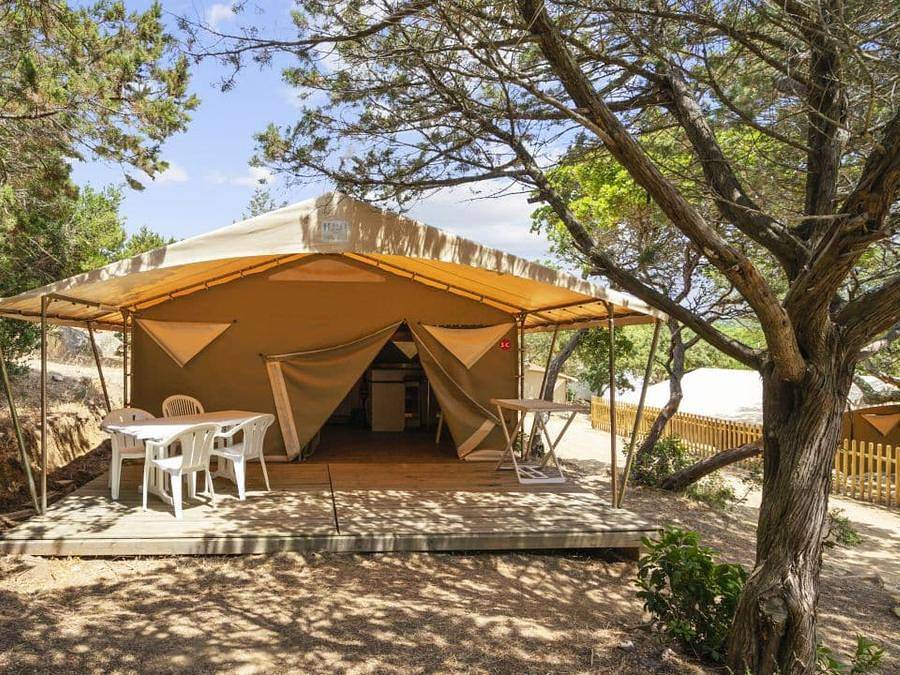 Camping Le Damier - Bungalow in tela 5 persone - Bungalow di tela Canada 20m² / 2 camere - senza bagno (sabato) in Pianotolli-Caldarello, Sartène e dintorni
