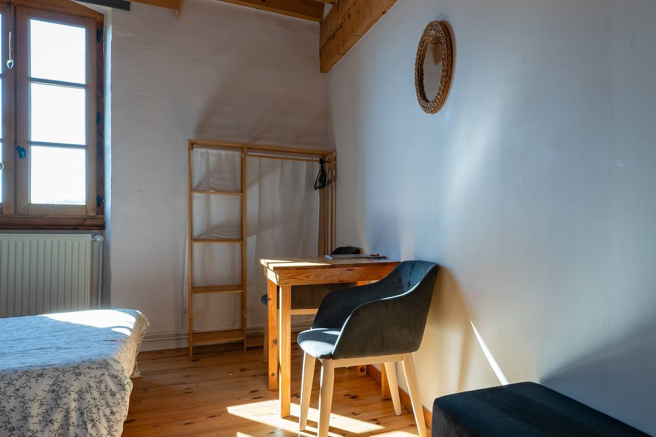 Maison d’hôtes « La Chastanha - Chambre 2 » avec vue sur la montagne in Saint-Symphorien-de-Mahun, Région de Tournon-sur-Rhône