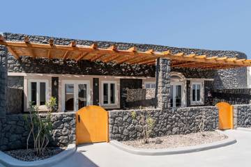 Ferienhaus für 3 Personen, mit Terrasse und Meerblick sowie Pool auf Santorin