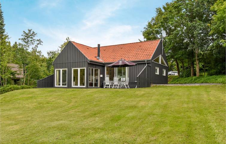 Ferienhaus für 6 Personen, mit Terrasse in Båring Strand