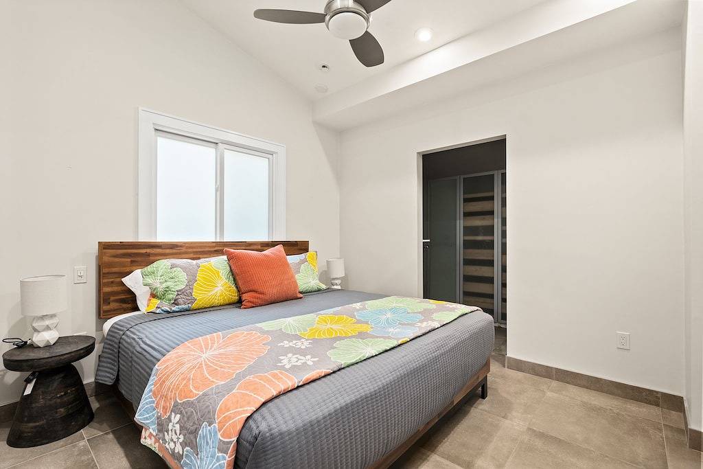 Modern and cool cottage close to pebble beach! in Middletown, Newport County