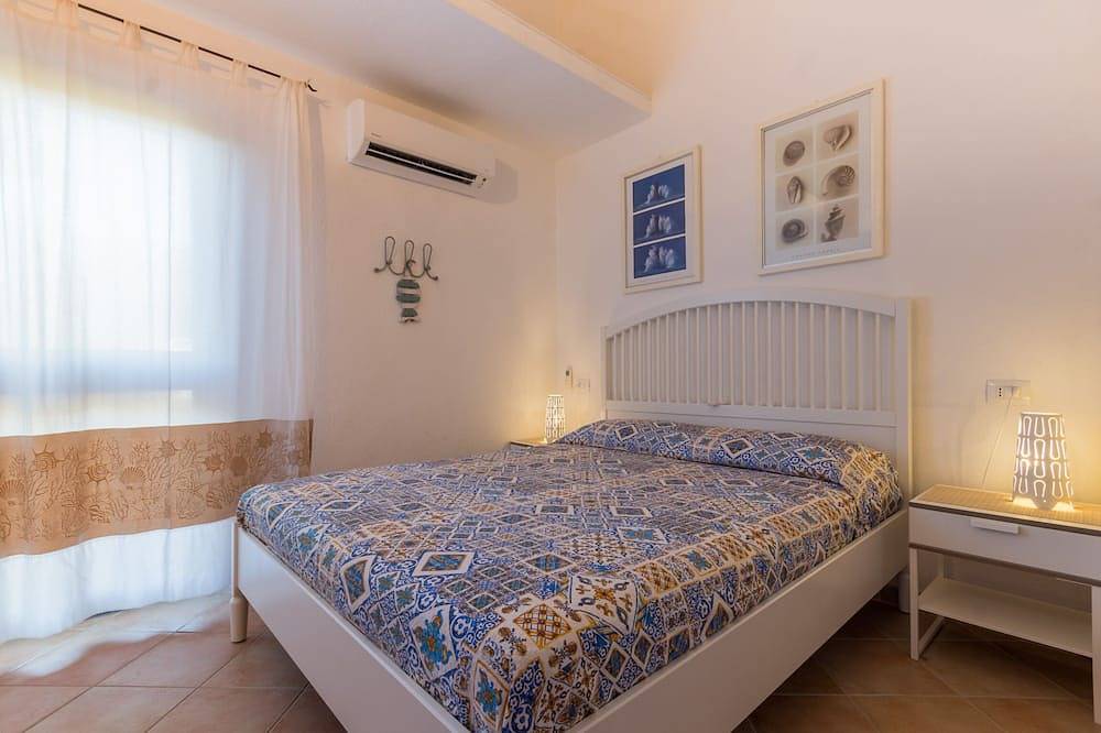Independent apartment in Porto Pollo near the beach in Palau (Sardinien), Gallura