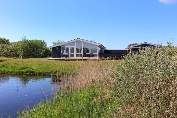 Ferienhaus für 6 Personen, mit Terrasse und Seeblick