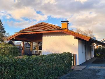 Ferienhaus für 5 Personen, mit Garten, mit Haustier in Jade