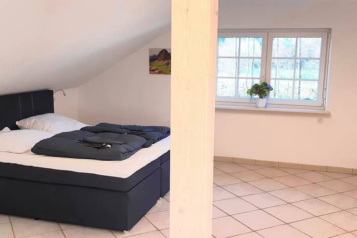 Ferienhaus für 24 Personen, mit Whirlpool und Terrasse sowie Garten in Nümbrecht - 3
