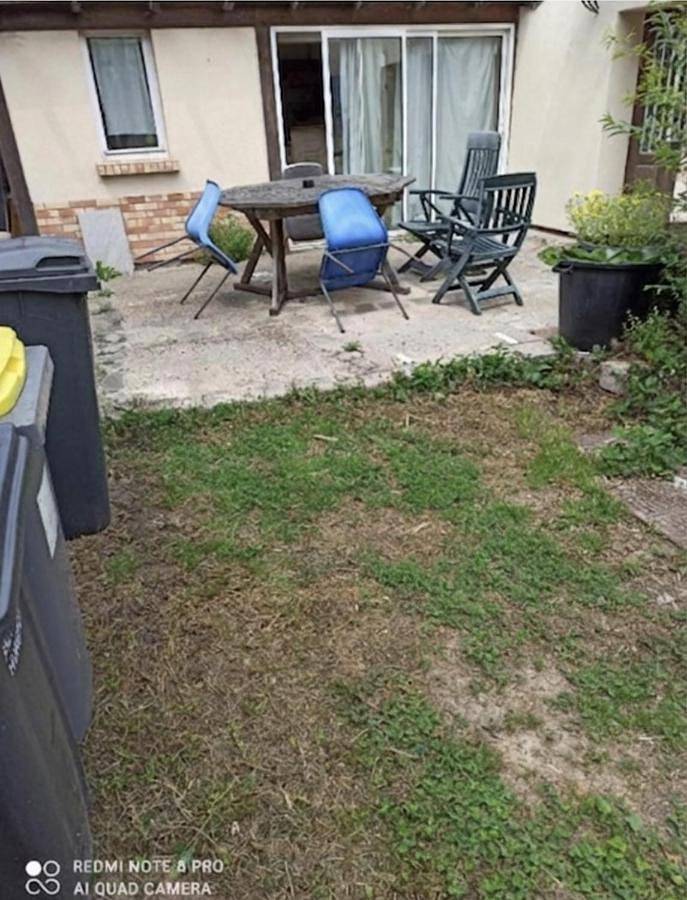 Appartement de vacances entier, Standard Double Room with Shared Bathroom in Bruyères-le-Châtel, Parc naturel régional de la Haute Vallée de Chevreuse