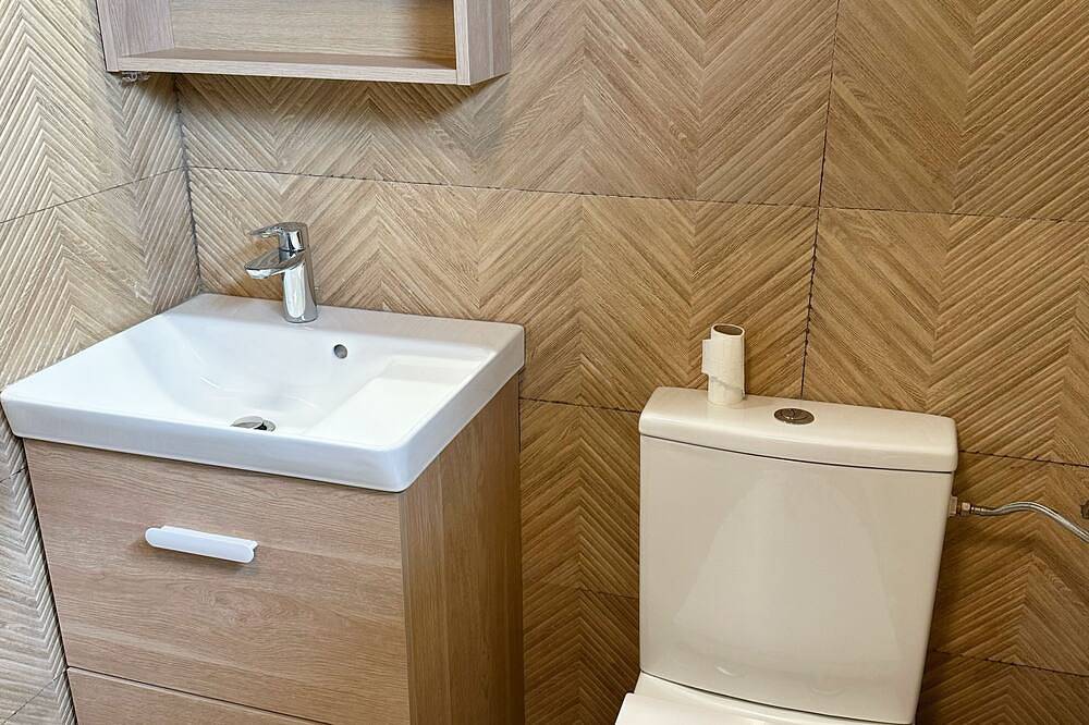 Entire apartment, Sunshine House / with private yard /150m to Metro in Bagneux, Hauts-de-Seine