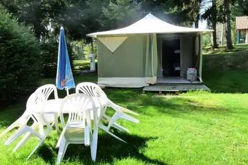 Mobil home pour 5 personnes, avec terrasse à Champagnac-le-Vieux