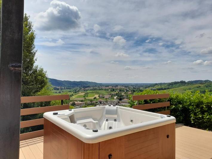 Chambre d’hôte pour 2 personnes, avec Balcon et Jacuzzi ainsi que Terrasse et Jardin à Faedis