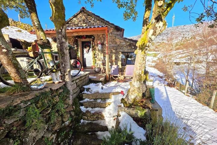 Gîte pour 4 personnes, avec balcon et jardin