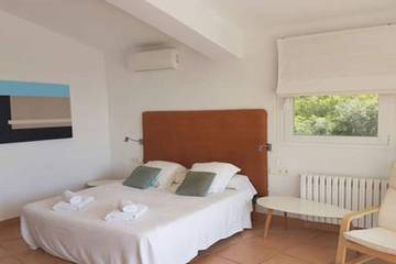Finca for 8 People in Las Tres Velas, Calvià, Photo 2