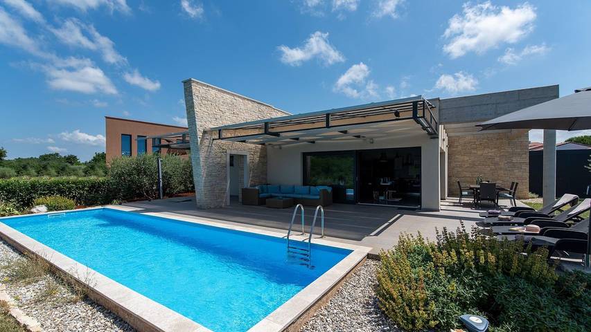 Villa für 6 Personen, mit Pool und Garten in Novigrad