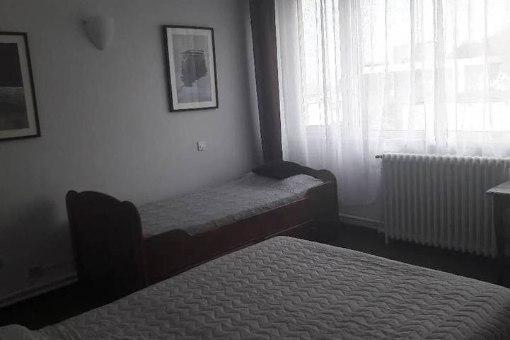 Gîte pour 5 personnes, avec terrasse et jardin dans Plage du Port-Vieux - 3