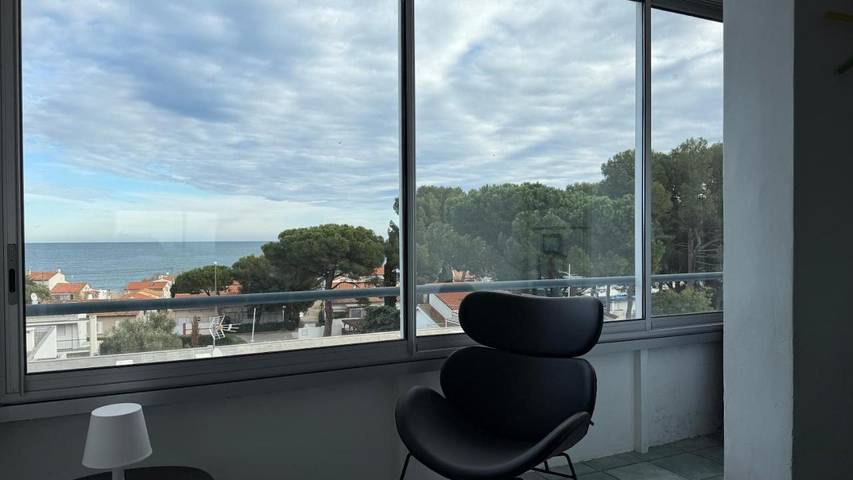 Appartement de vacances pour 4 personnes, avec vue et jardin