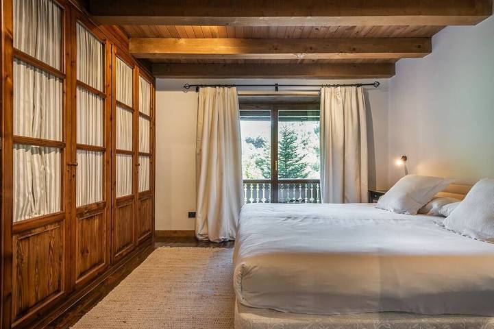 Casa Tarter in Gessa Town 10 pax in Gessa, Naut Aran