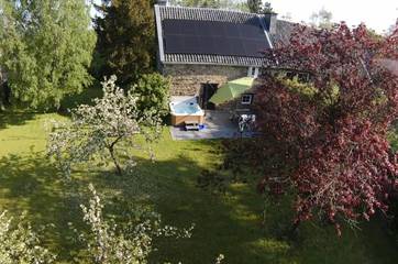Gîte pour 6 personnes, avec jacuzzi ainsi que sauna et jardin à Jalhay