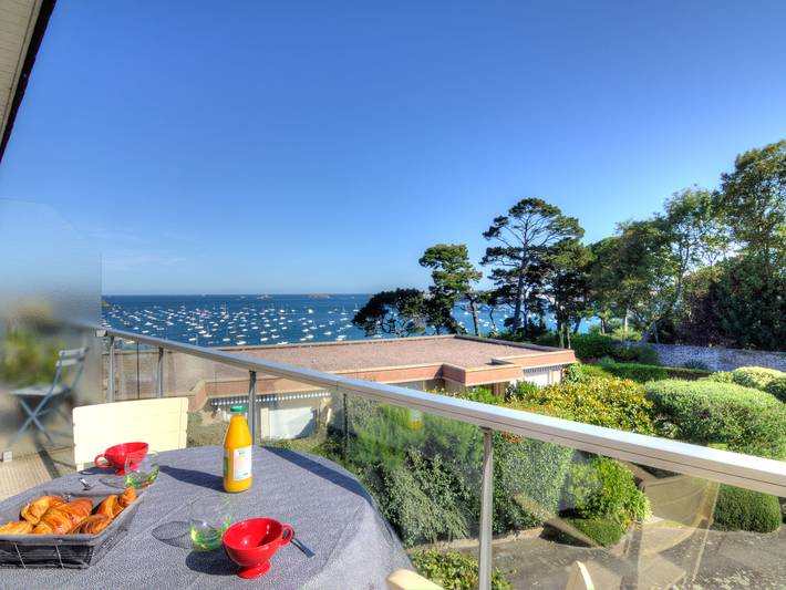 Gîte pour 2 personnes, avec Balcon et Jardin à Dinard