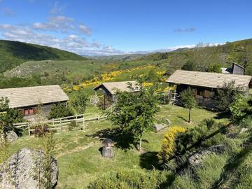 Chalet pour 5 personnes, avec jardin et terrasse, animaux acceptés dans Lozère