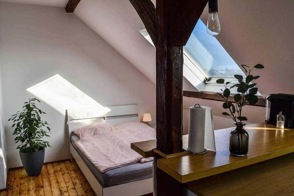 Ganze Wohnung, Two-Bedroom Apartment in Hürth, Rhein-Erft-Kreis