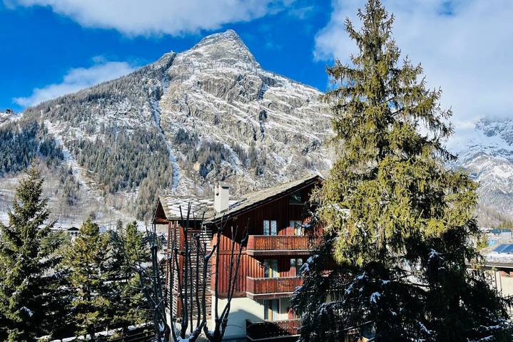 Appartamento intero, Guesthost - Il Dente del Gigante in Courmayeur, Alpi Pennine