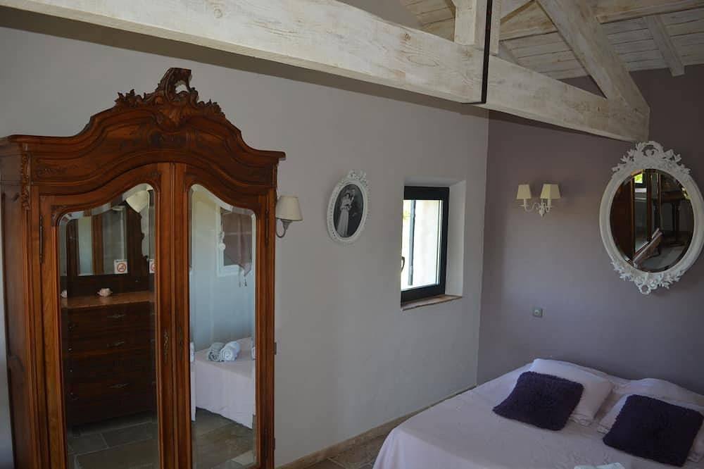 Im Herzen der Provence provenzalisches Bauernhaus, Olivenhain. in Aureille, Arles und Umgebung