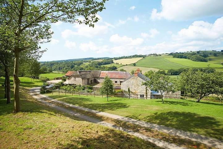 Holiday rental for 4 people, with terrace and garden in Axminster