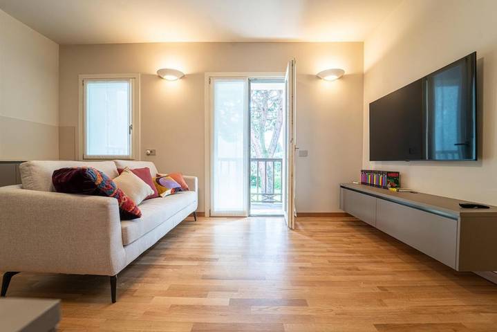 Appartamento per 4 persone, con Balcone e Terrazza nonché Panorama a Adro