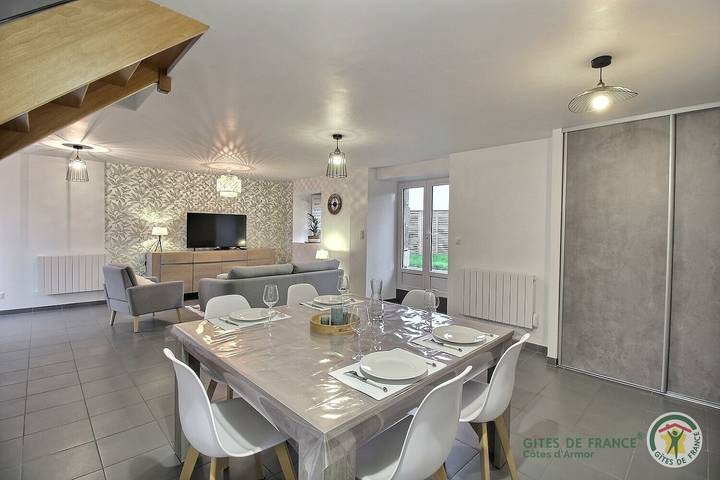 Gîte pour 4 personnes, avec terrasse et jardin, animaux acceptés à Plérin - 2