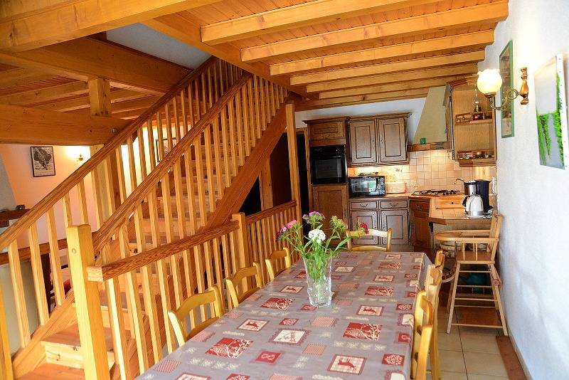 Gîte de 100m2 : Parking, TV, Internet, Près du lac in Grande-Rivière, Parc naturel régional du Haut-Jura