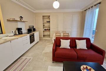 Gîte pour 4 personnes dans Theatre De La Tour