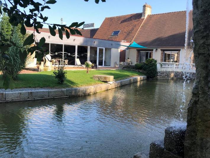 Hôtel pour 6 personnes, avec Terrasse ainsi que Jacuzzi et Jardin