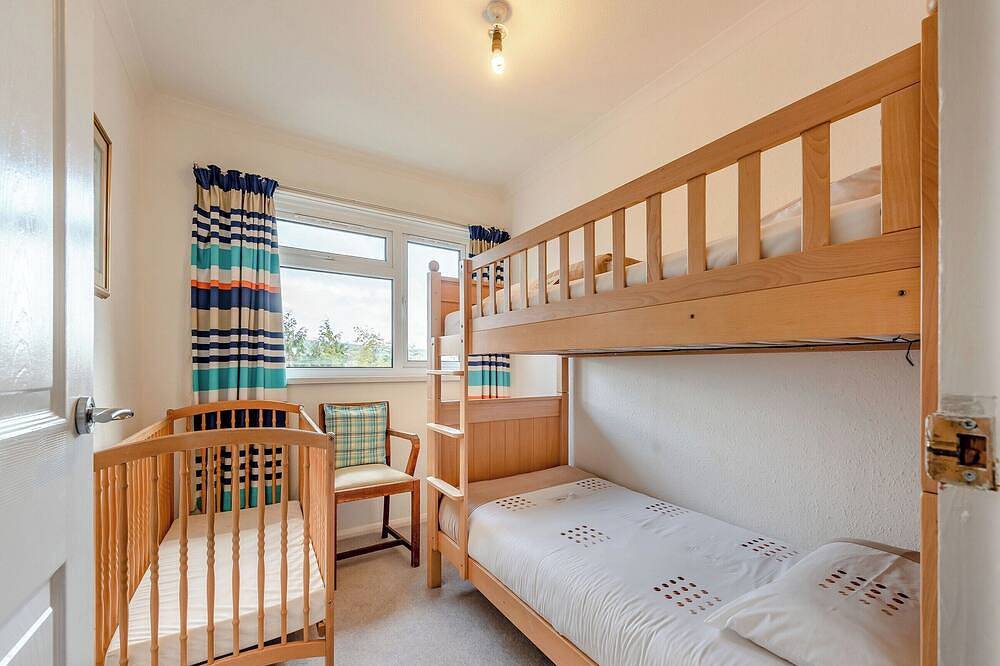4 bedroom accommodation in Aberporth in Aberporth, Cardigan Bay