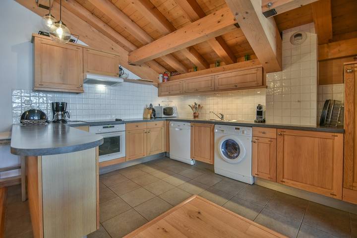 Apartamento entero, Apartamento de vacaciones para 8 personas con balcón in Le Grand-Bornand, Región de Annecy
