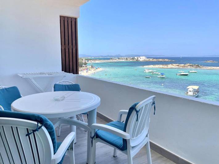 Apartamento para 3 personas, con Terraza y Vistas en Es Pujols