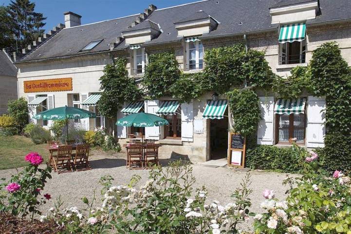 Location de vacances pour 2 personnes, avec Terrasse ainsi que Jardin et Vue à Croutoy