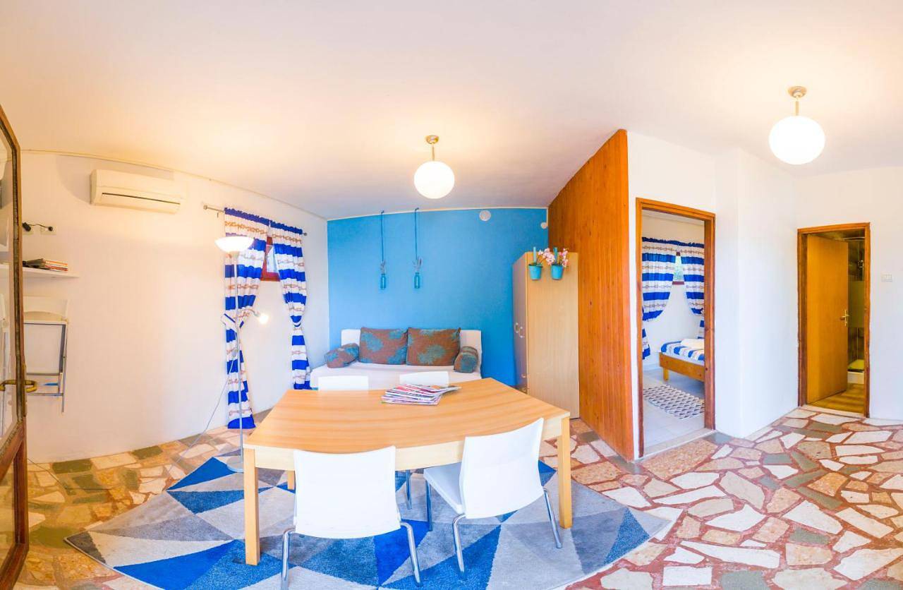 Deluxe Double Room with Balcony and Sea View in Rukavac, Split-Dalmatie