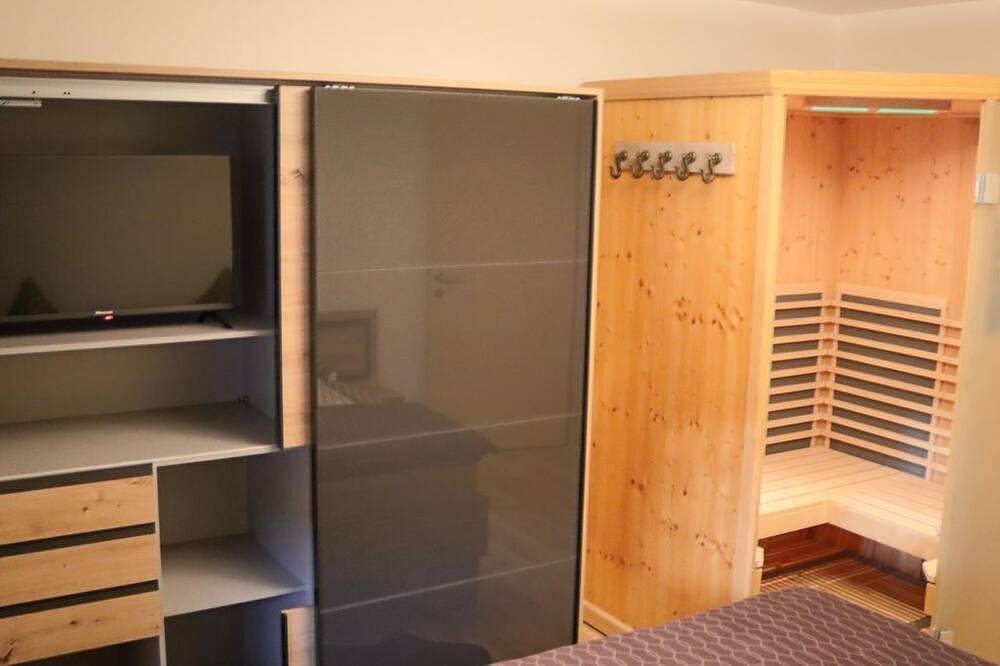 Ganze Wohnung, Ferienwohnung am Waldweg in Tuxer Alpen, Kolsass