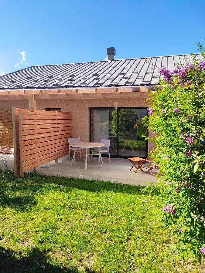 Gîte pour 2 personnes, avec vue sur le lac ainsi que jardin et vue à Savines-le-Lac - 3