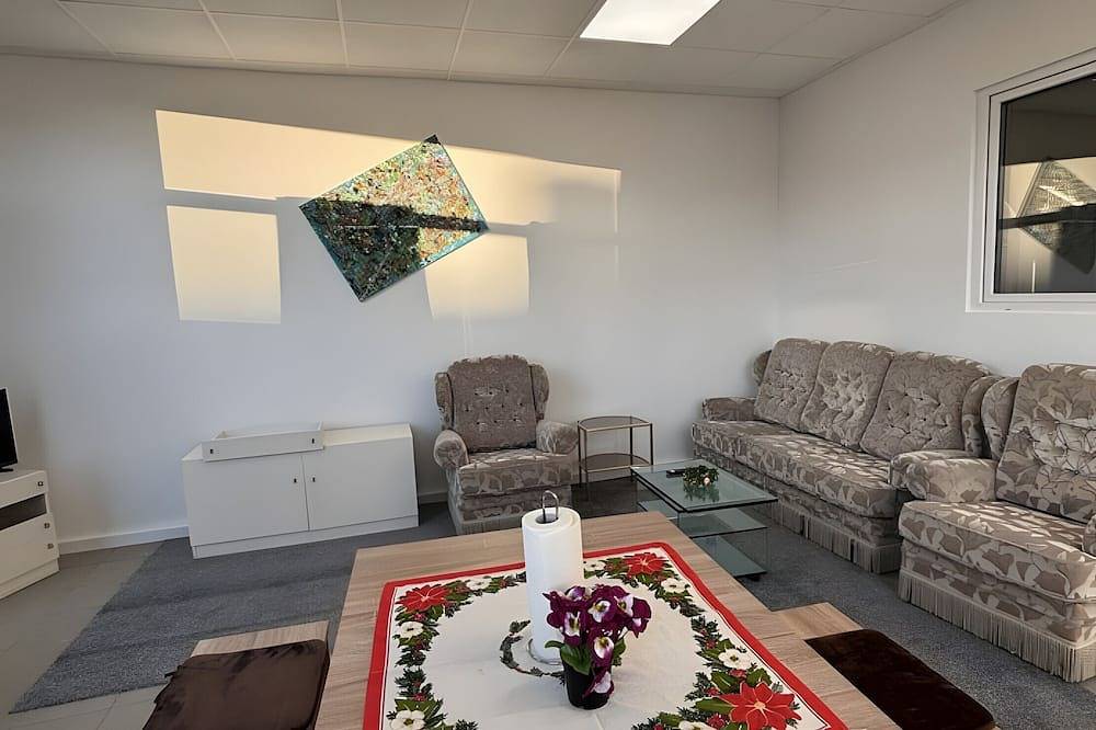 Ganze Wohnung, Ferienwohnung 'Menzel' mit Bergblick und Wi-Fi in Beckingen, Saar-Nahe-Bergland