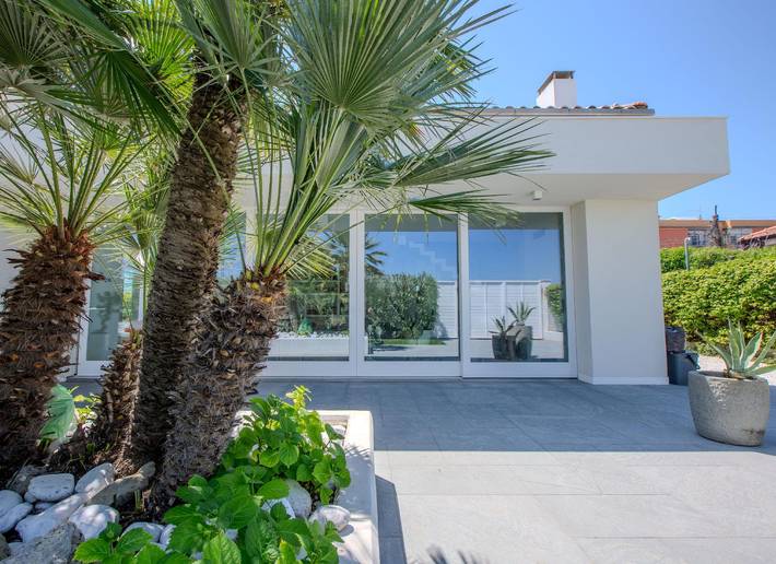 Casa vacanza per 4 persone, con giardino e balcone nonché idromassaggio nelle Marche