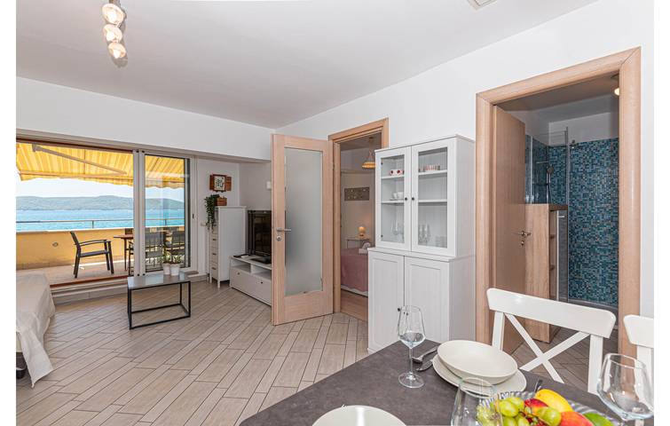 Ferienwohnung für 4 Personen, mit Terrasse in Grad Šibenik - 3
