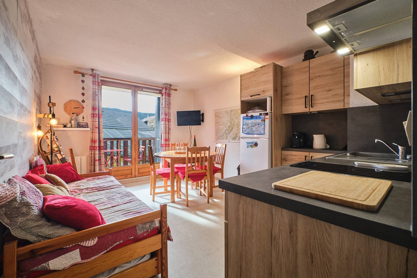 Appartement entier, Appartement 'Familial De Montagne' avec jardin privé et balcon in Villard-de-Lans, Vercors