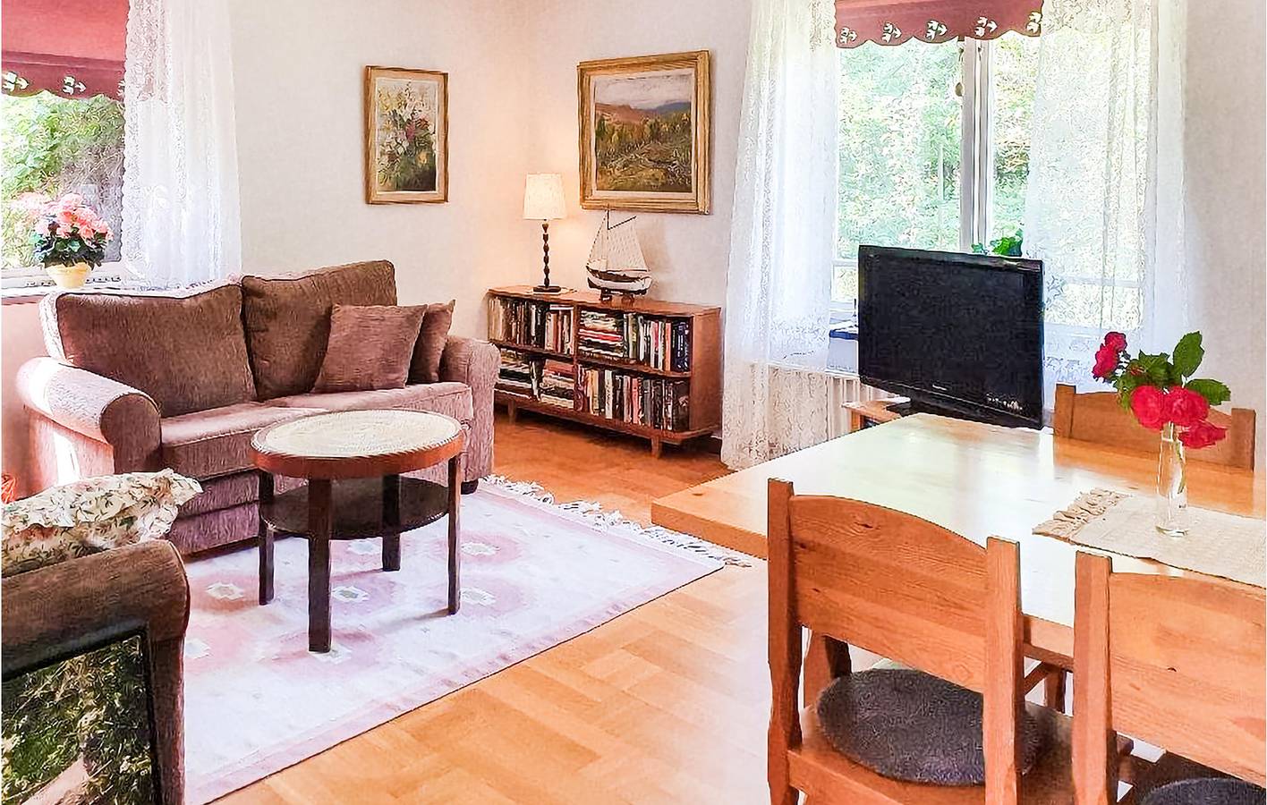 Hus för 4 Personer med trädgård in Öland
