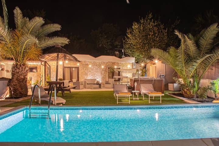 Villa per 5 persone, con Idromassaggio e Giardino a Selargius