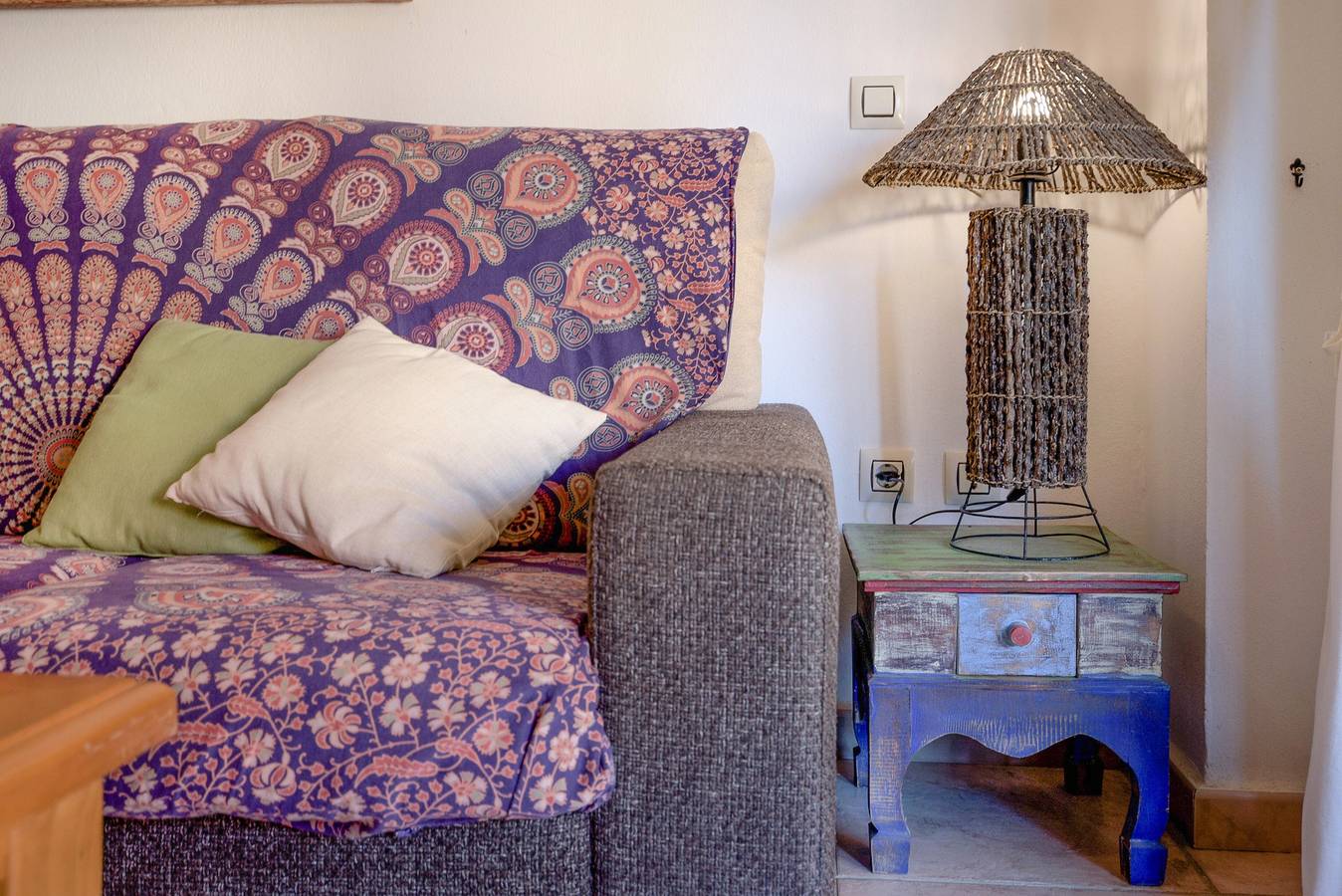 Ganze Wohnung, Ferienwohnung "Jardines de Zahara" mit Pool, Balkon, Berg- und Meerblick in Atlanterra, Tarifa