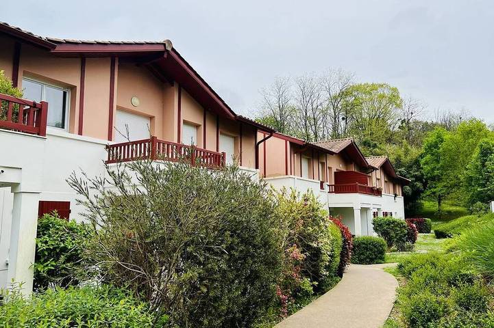 Ferienwohnung für 2 Personen, mit Terrasse und Pool - 1