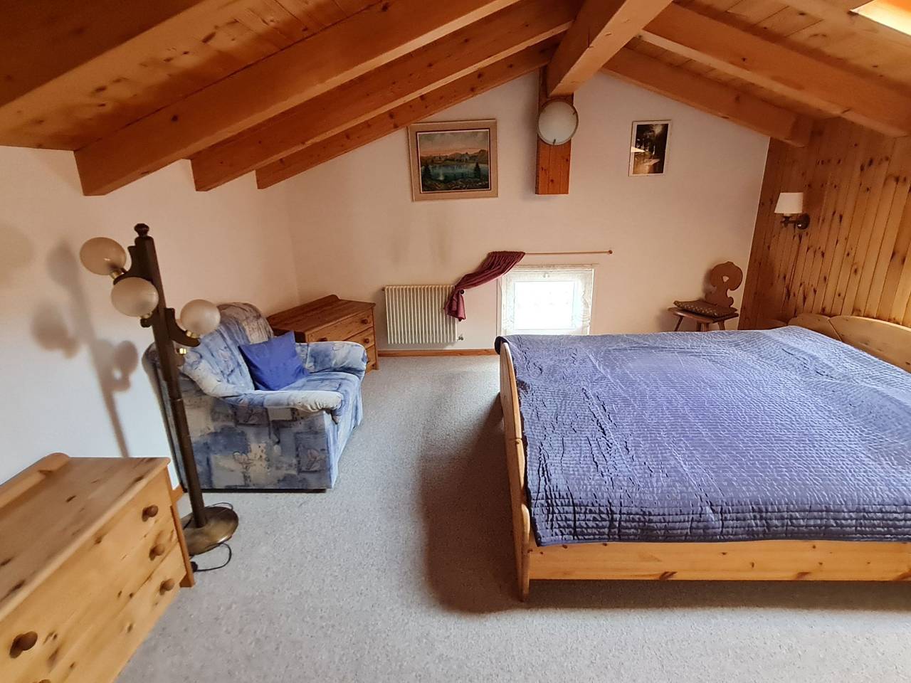 Ganze Wohnung, Chalet Haus (bei Einfahrt grosser Nussbaum ) in Leuk, Walliser Alpen